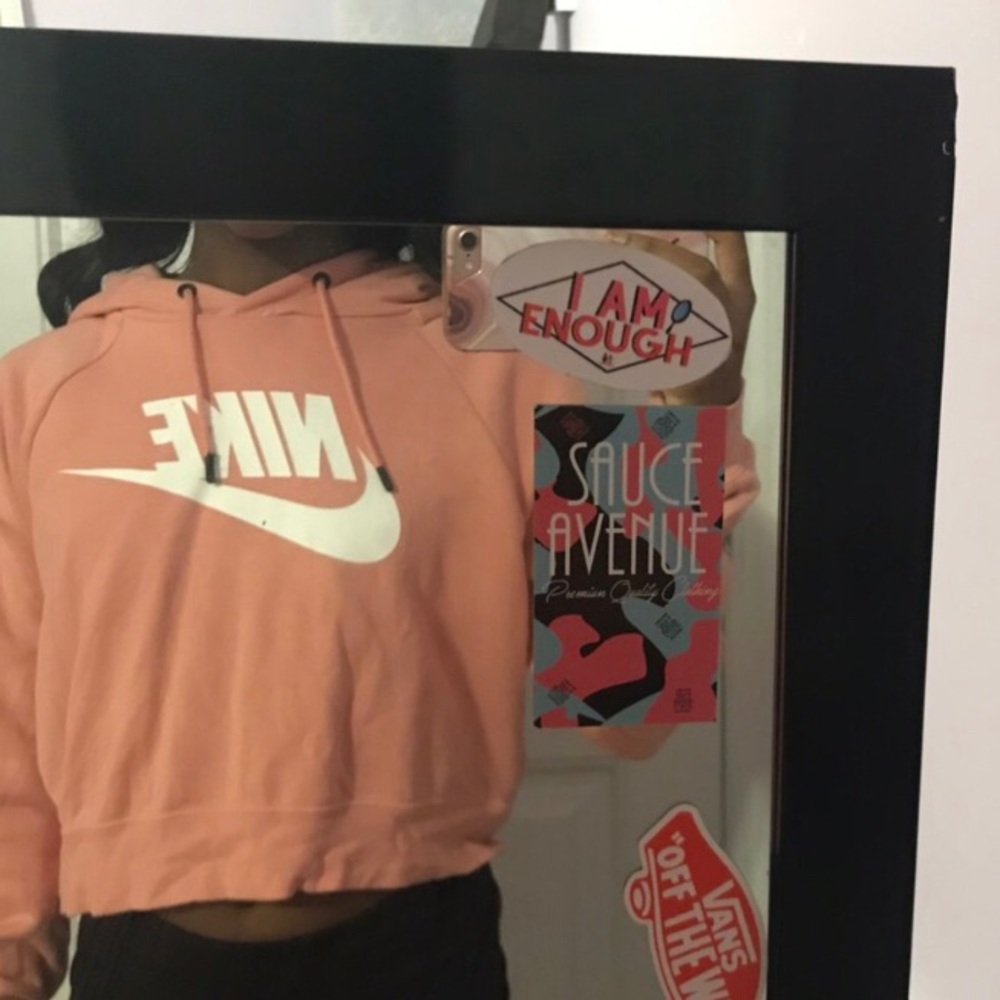 Cropped Nike Hoodie